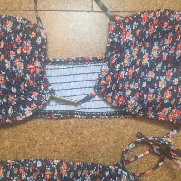 Floral Print Bikini Set - Picture 2 of 3